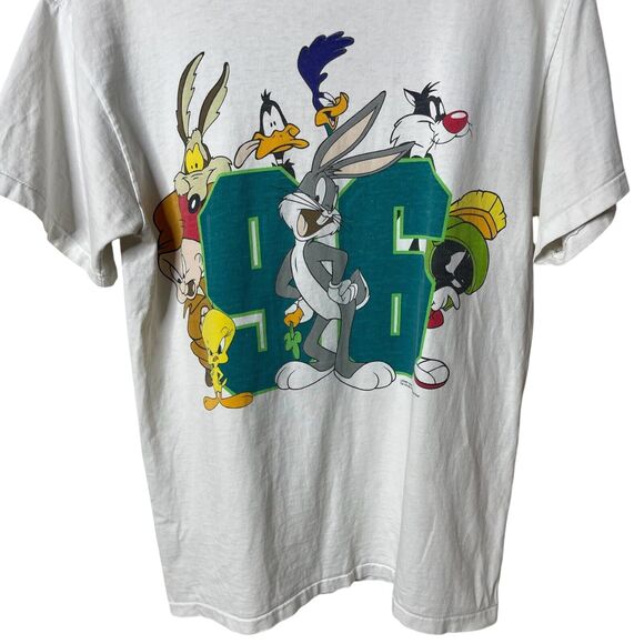 Six Flags Vintage Looney Tunes 96 Graphic T-Shirt Short Sleeve Crew Neck S/M - Picture 4 of 16